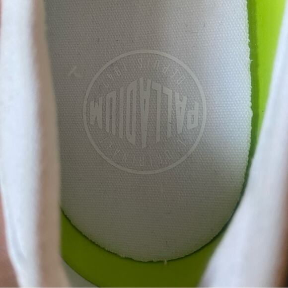 Palladium Pallarue White Canvas slip-on loafer sneaker, Size 8 - Picture 8 of 9